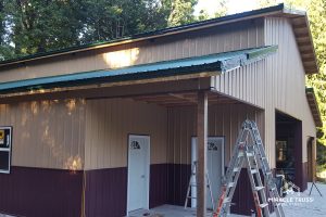 Customize DIY Construction with Half Trusses for Roof Overhang Extensions
